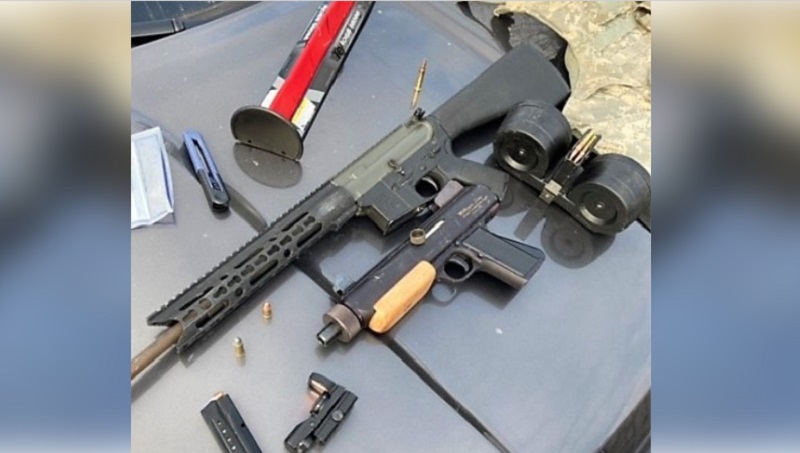 Portland traffic stop yields felon, loaded AR-15.  body armour