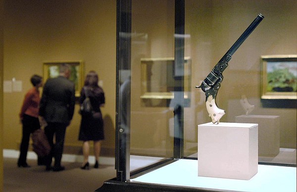 Arms-maker's factory in Little Rock delayed again