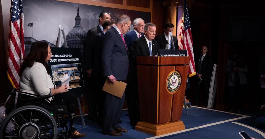 Senators Durbin, Duckworth call on FTC to investigate company marketing AR-style rifle to children |  Top stories